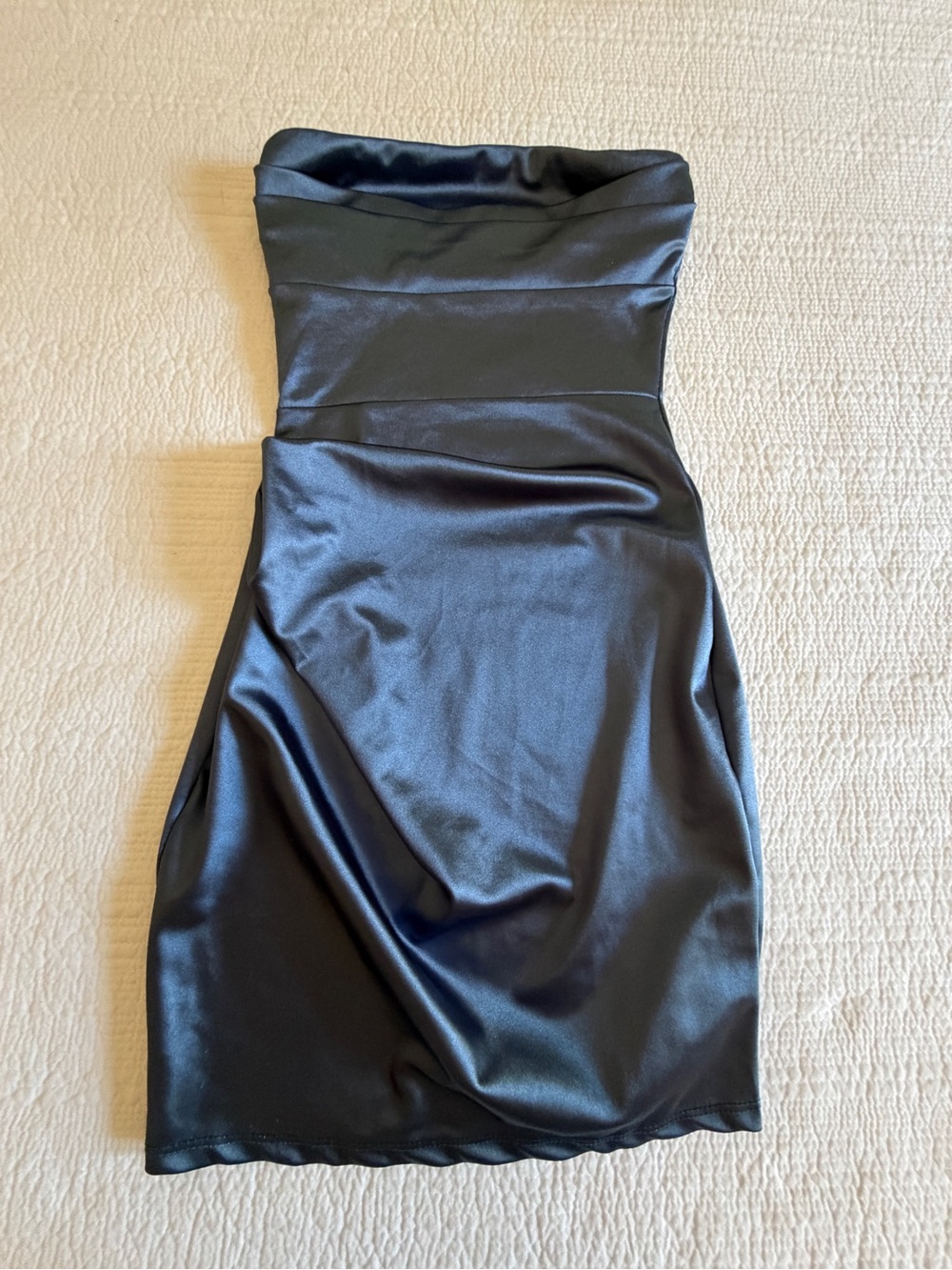 Strapless BlueSatin Sheath Dress - Elegant Evening Wear